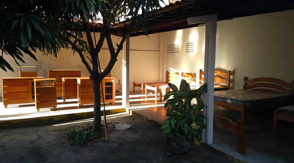 Loja Dom Manuel da Madeirart Móveis Rústicos